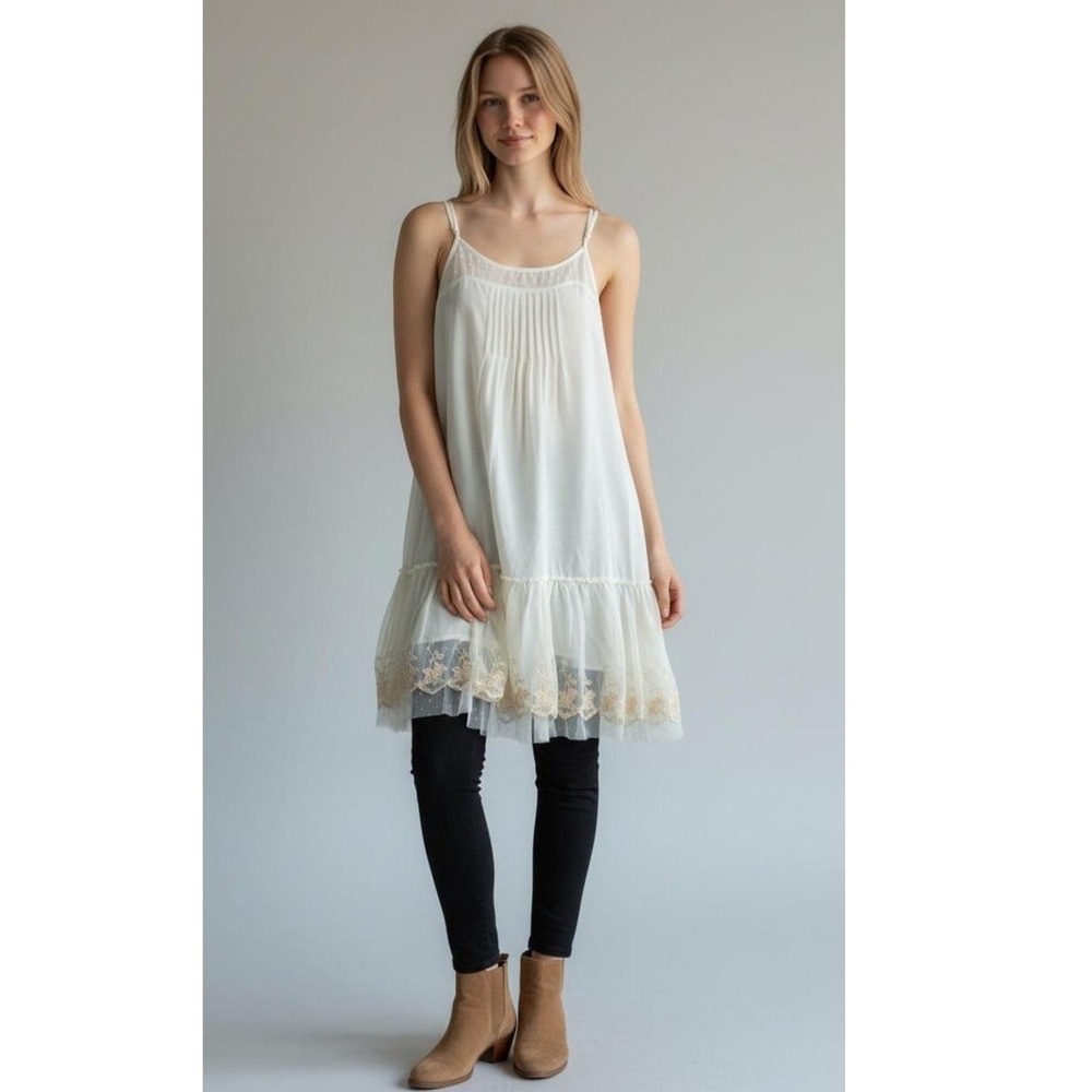 Anthropologie Ryu Cream Coquette Lace Tulle Tiered Mini babydoll Dress S